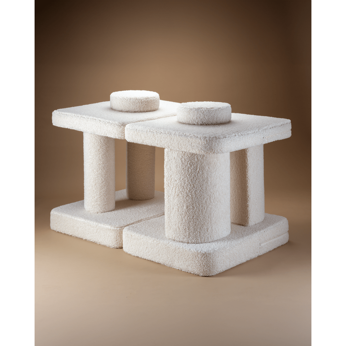Wigiwama Settee - Teddy Boucle
