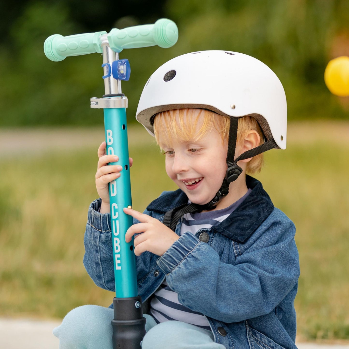 BOLDCUBE Ocean - Teeny Fold 3 Wheel Scooter