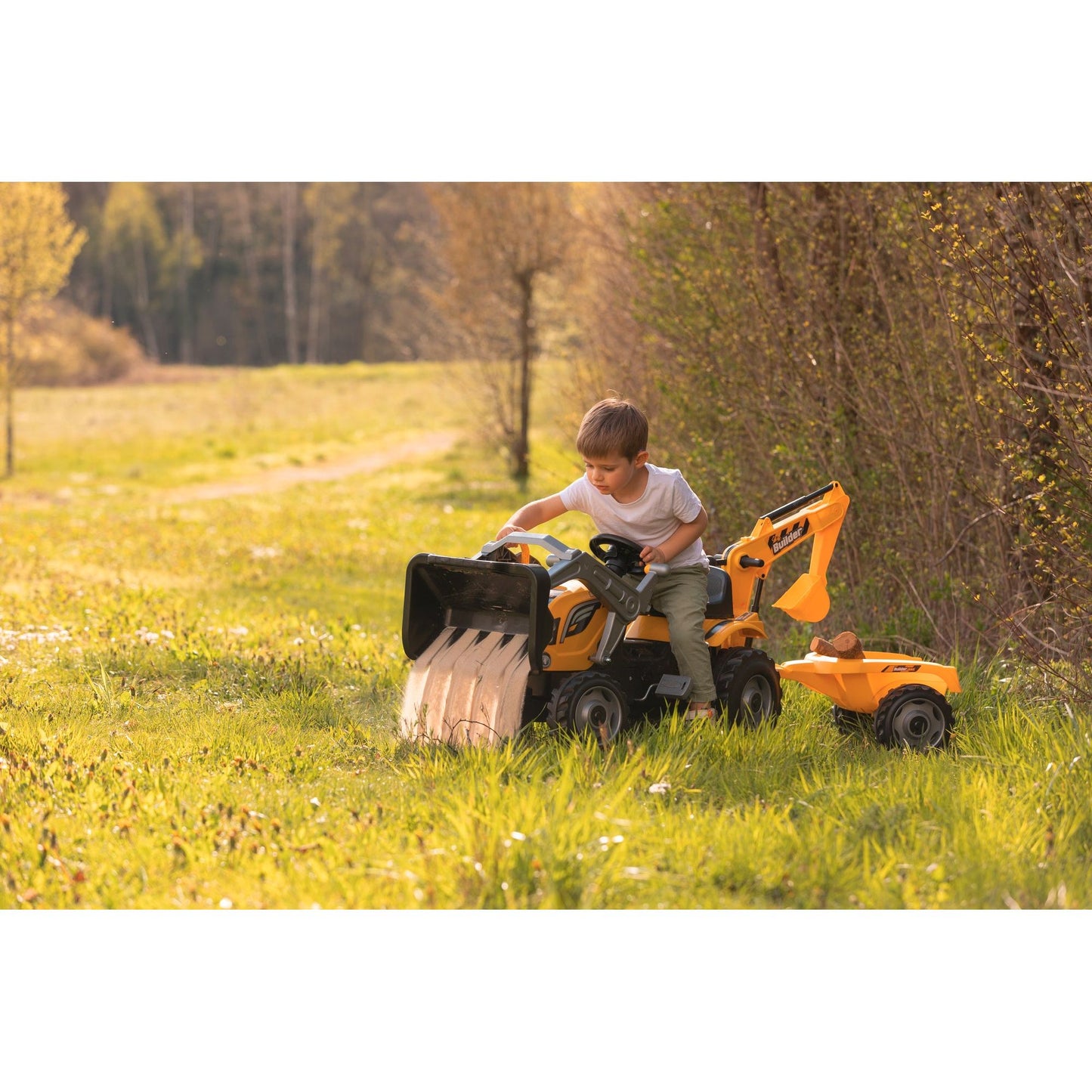 Smoby Builder Maxx Tractor & Trailer - 3 Years +