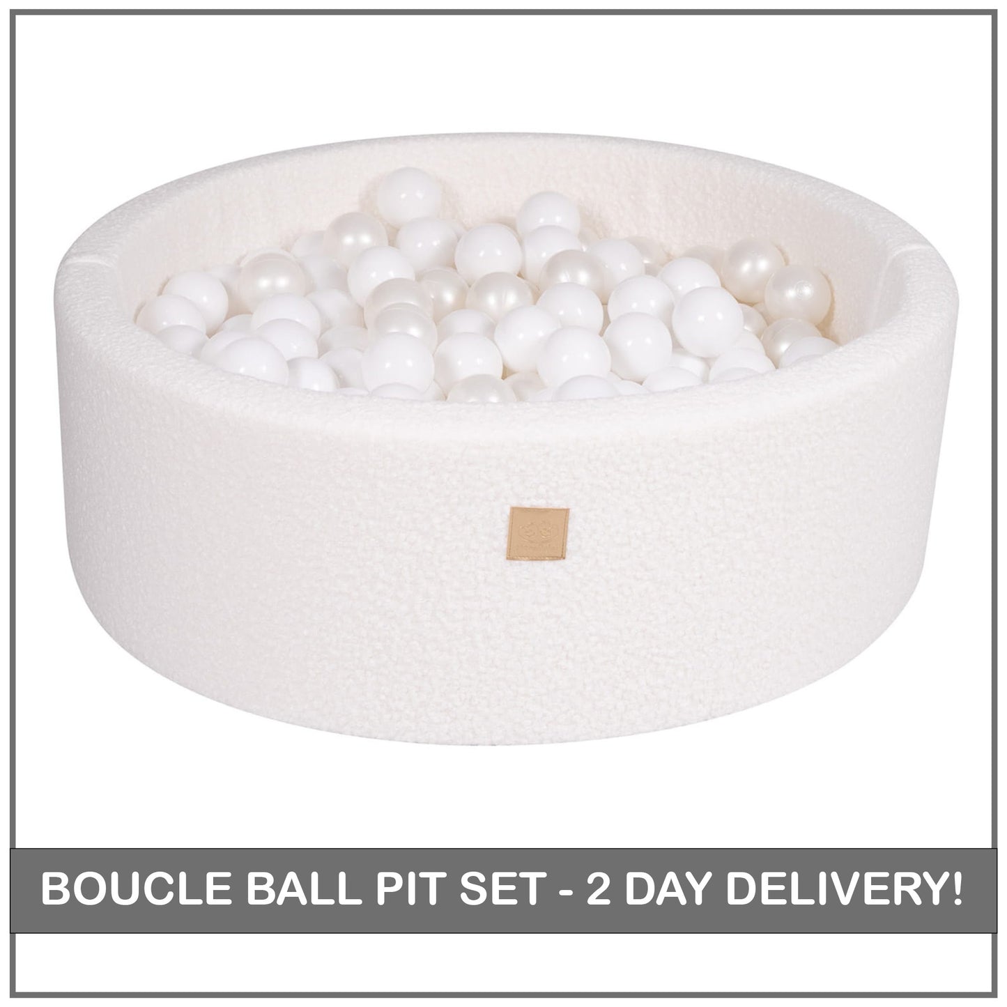 Fluffy Boucle Round Foam Ball Pit with 200 Balls - Snowy White