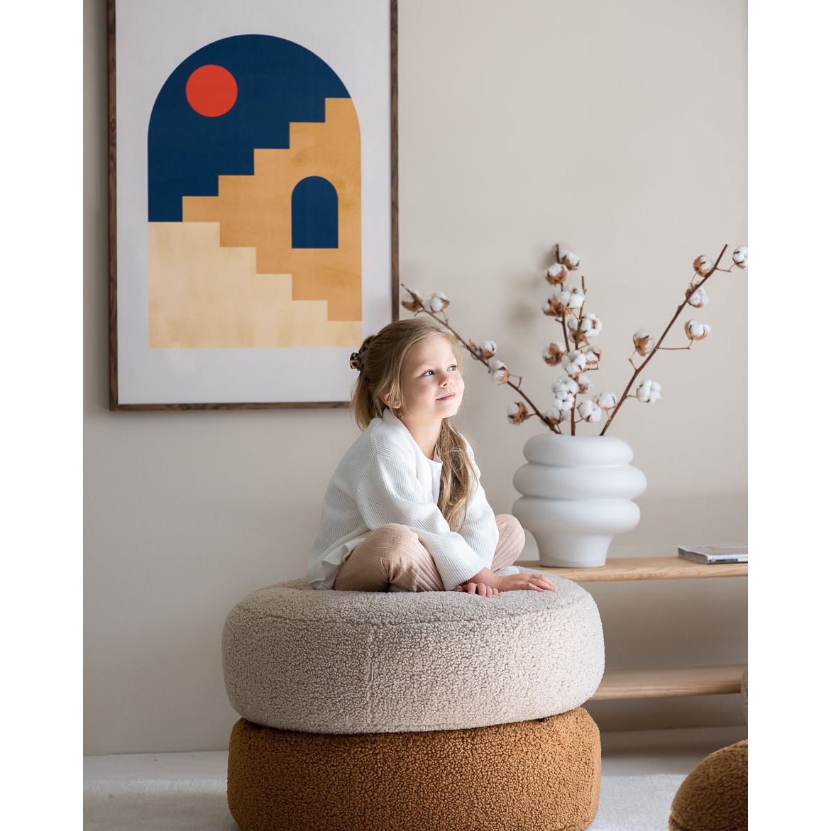 Wigiwama Round Ottoman - Teddy Boucle