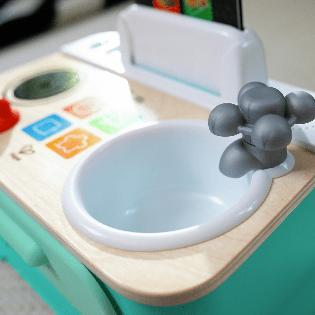 Hape Magic Touch Kitchen™ Toy