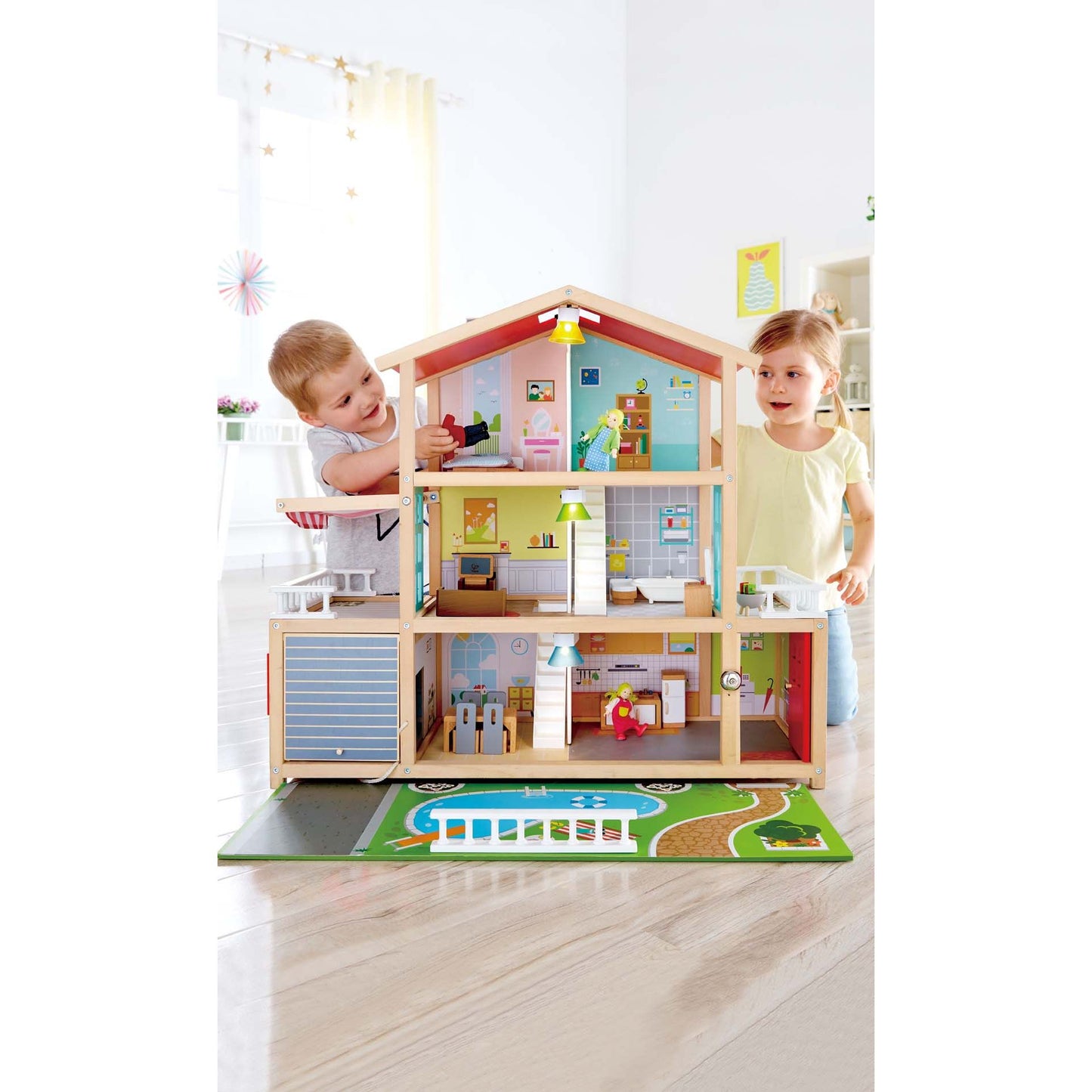 Hape Doll Family Mansion Dollshouse