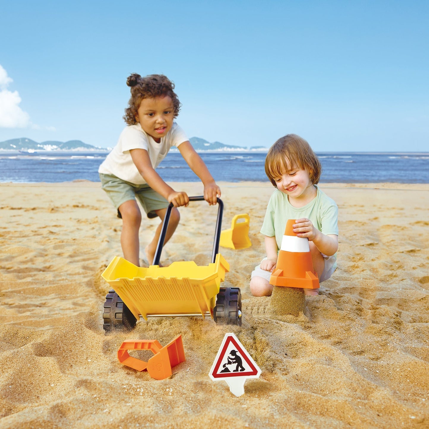Hape Dumper Sand Toy Set