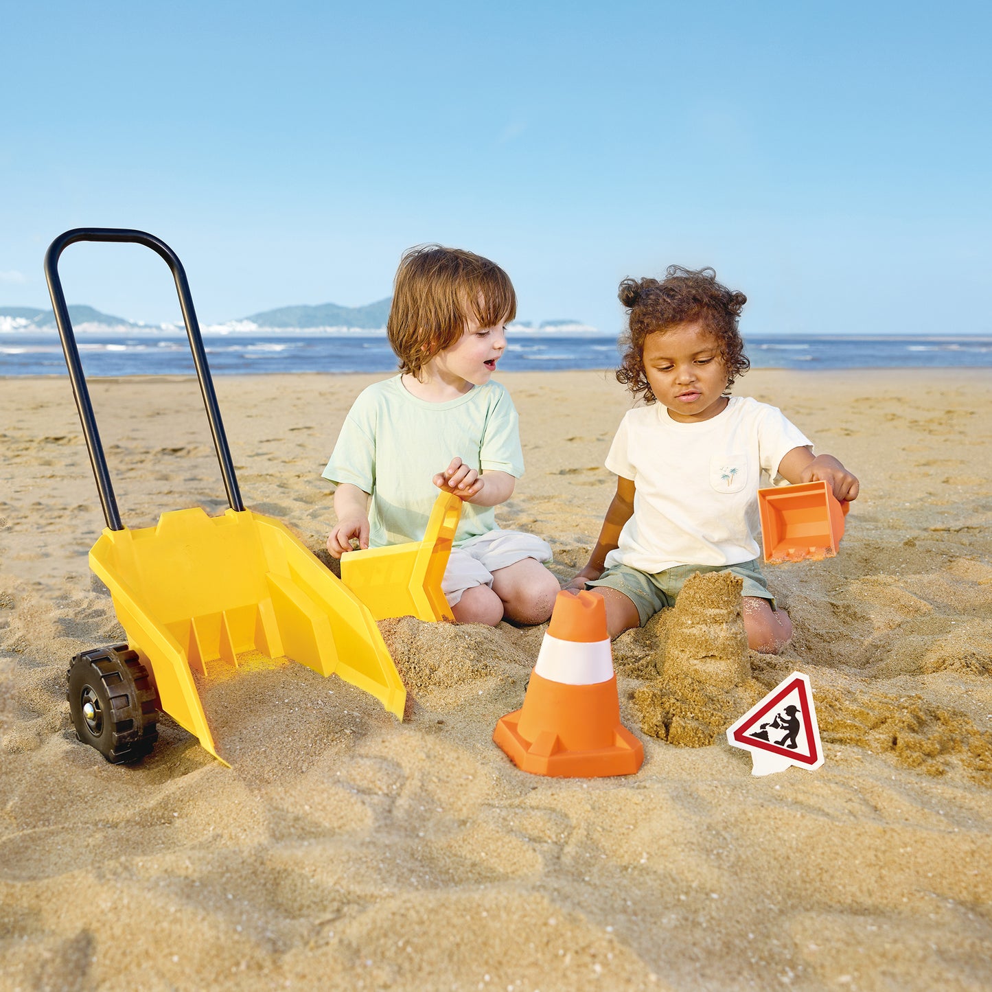 Hape Dumper Sand Toy Set