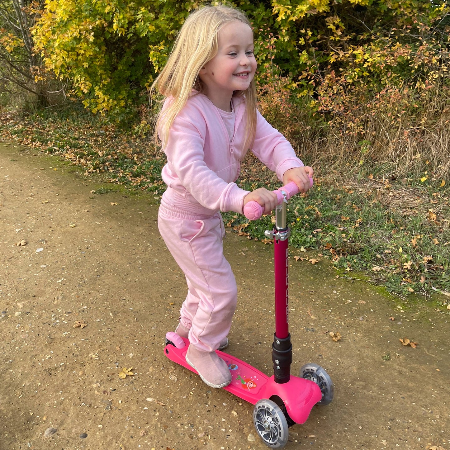 BOLDCUBE Mermaid - Teeny Fold 3 Wheel Scooter