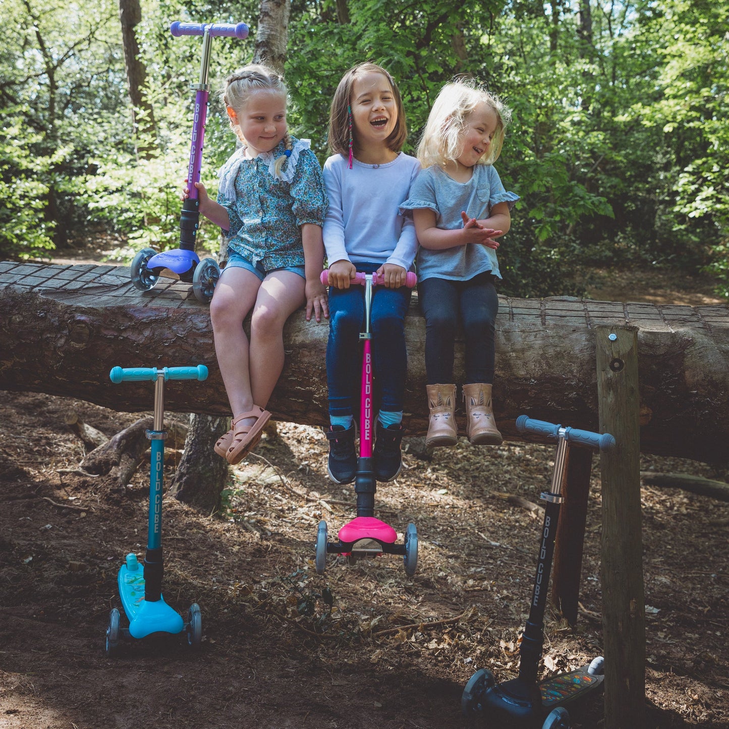 BOLDCUBE Mermaid - Teeny Fold 3 Wheel Scooter