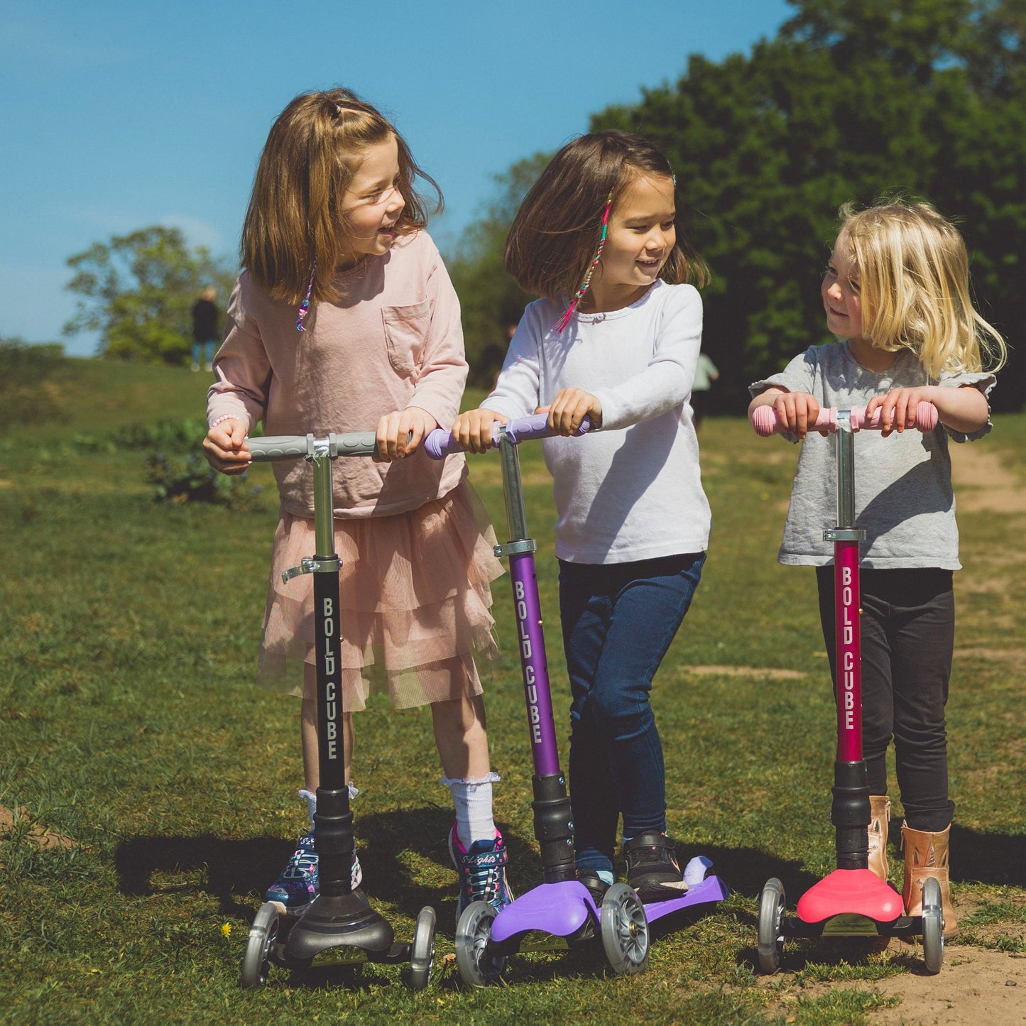 BOLDCUBE Mermaid - Teeny Fold 3 Wheel Scooter