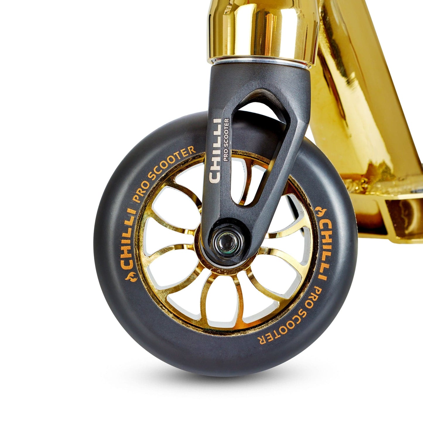 Micro Scooter Chilli Reaper - Gold front wheel close up