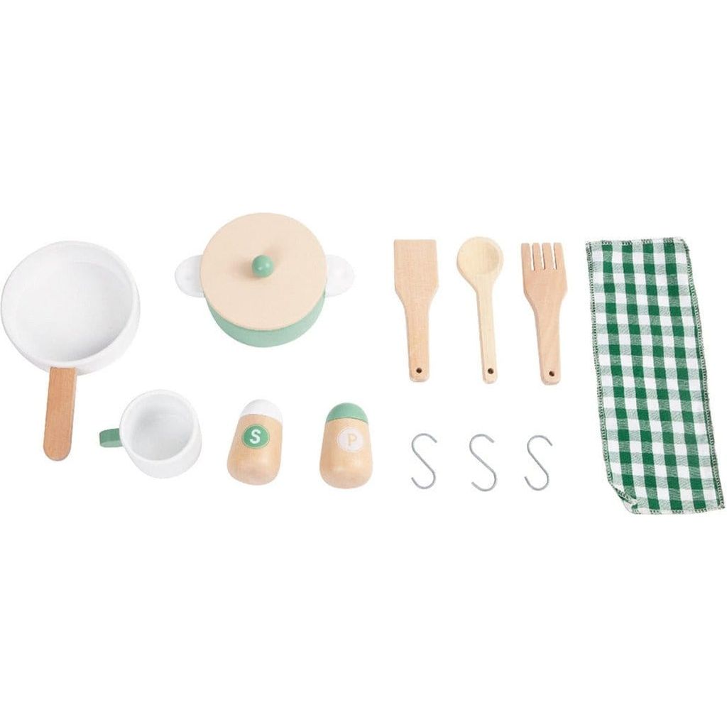 wooden kitchen utensils