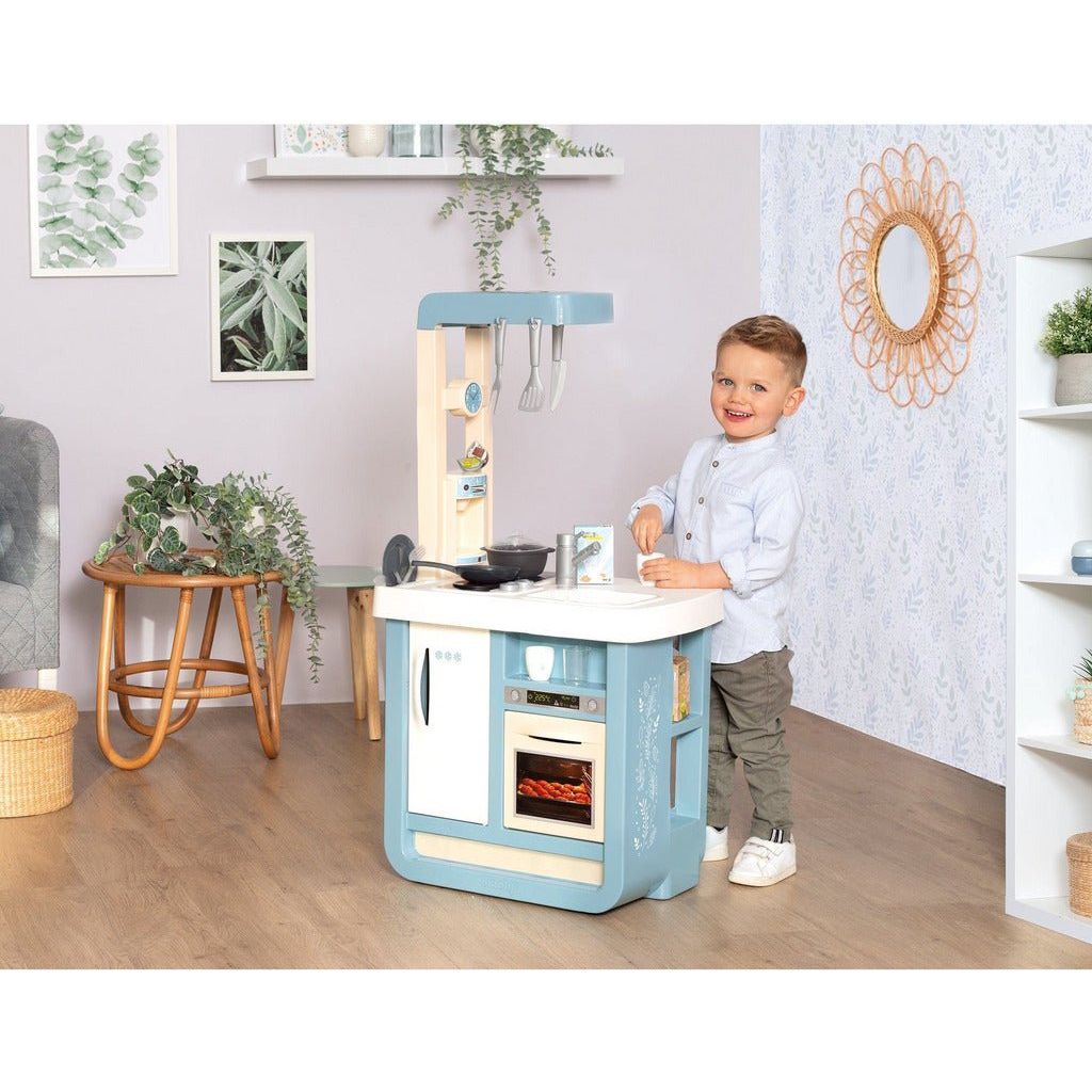 boy with Smoby Bon Appetit Kitchen