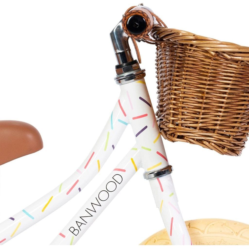 Banwood Balance Bike Vintage x Marest - Allegra White right, basket close up