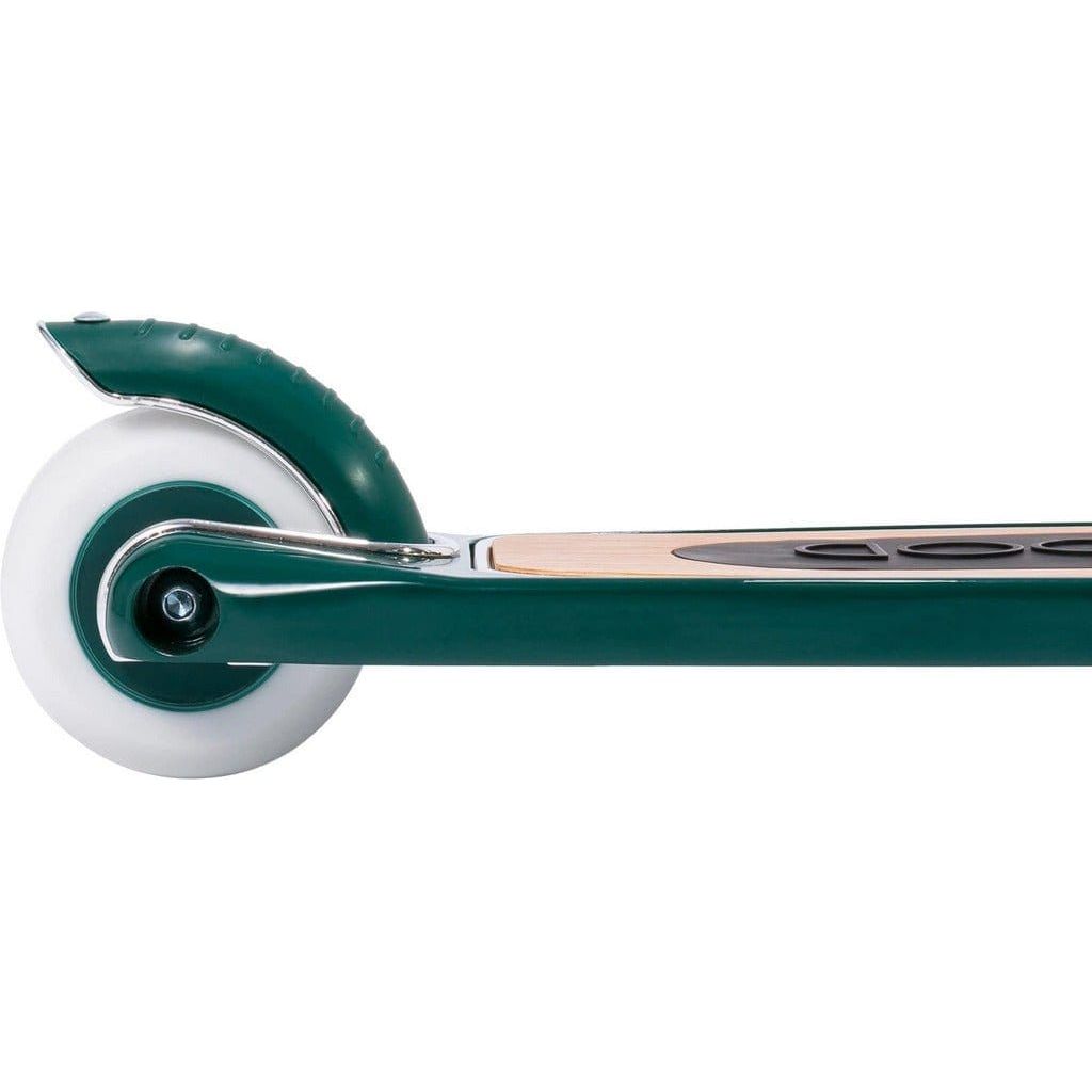 Banwood Scooter Age 3+ in Green, rear wheel close up