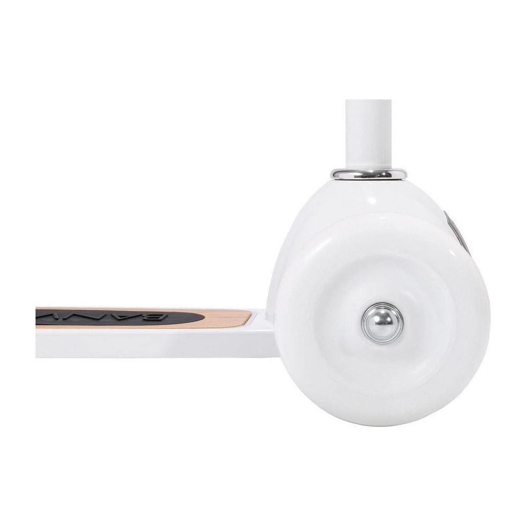 Banwood Scooter Age 3+ in White front wheel close up