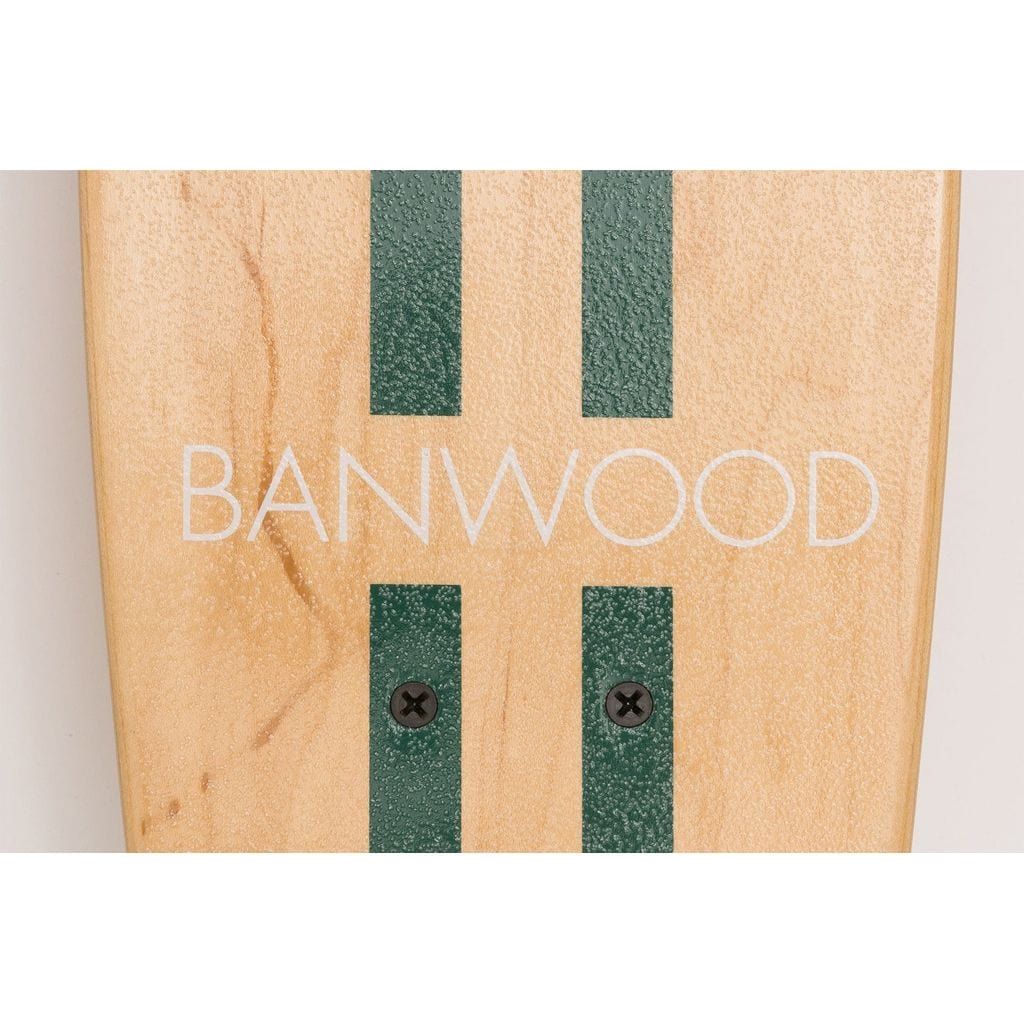 Banwood Kids Skateboard - Green with logo close up