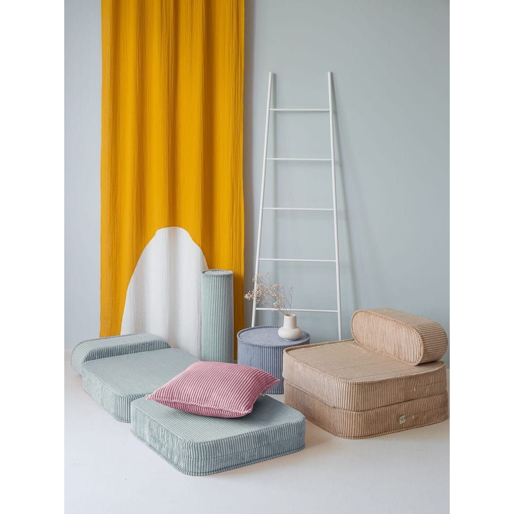 Wigiwama Brown Sugar Flip Chair next to blue chair