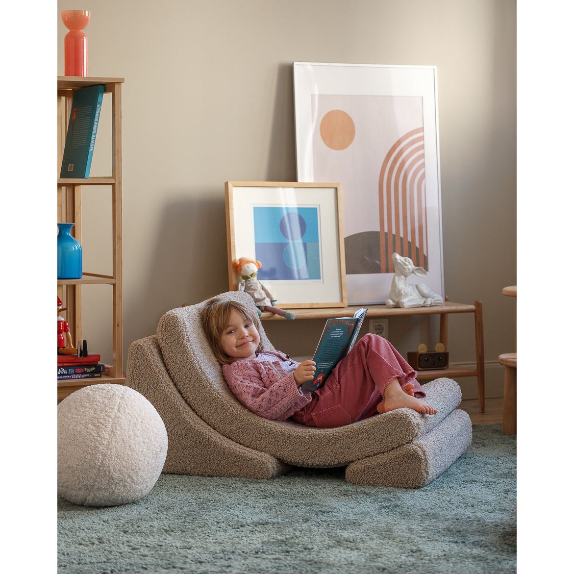 Wigiwama Moon Chair - Teddy Boucle