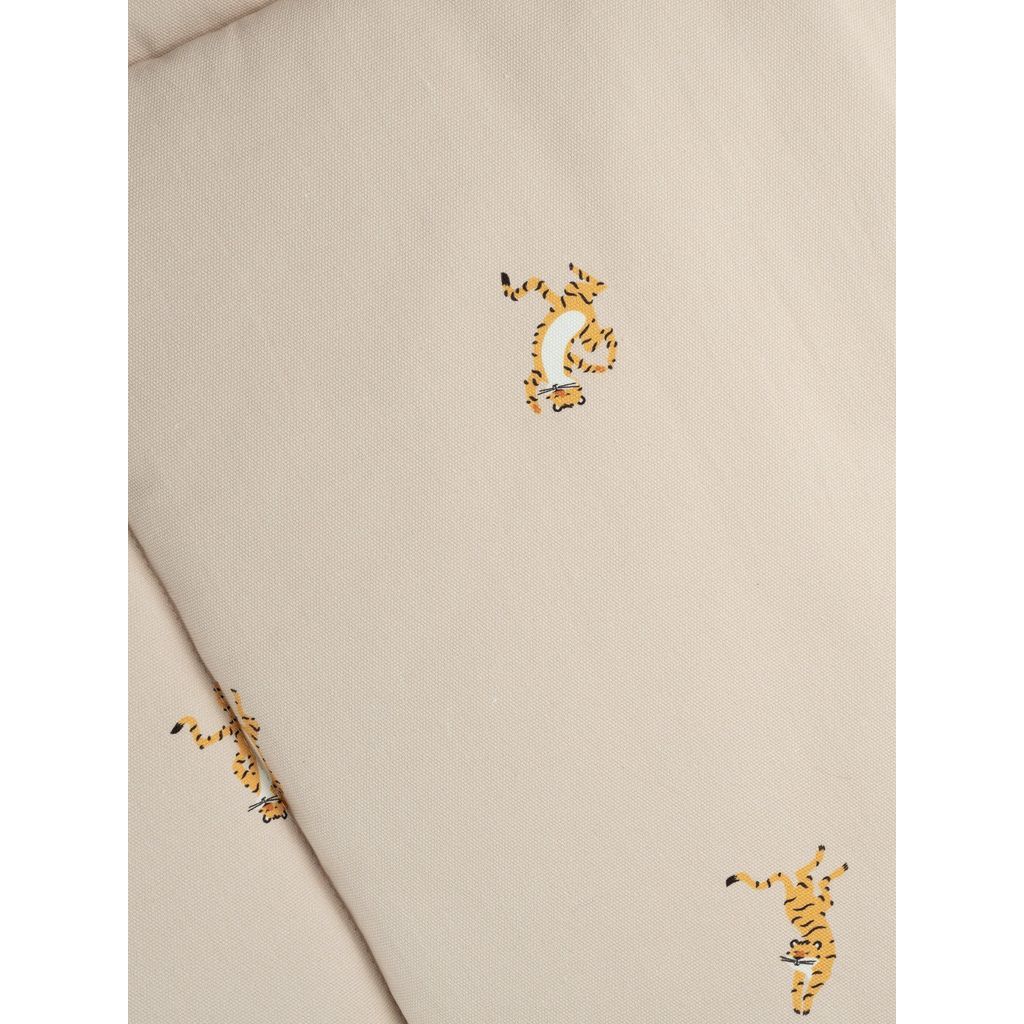 Wigiwama Beige Tiger Big Lounger fabric pattern close up