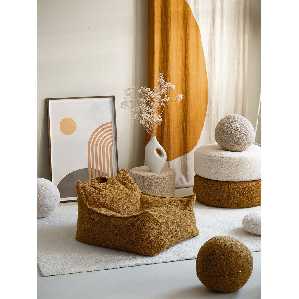 Wigiwama Maple Beanbag Chair with ball cushion and ottoman cushion