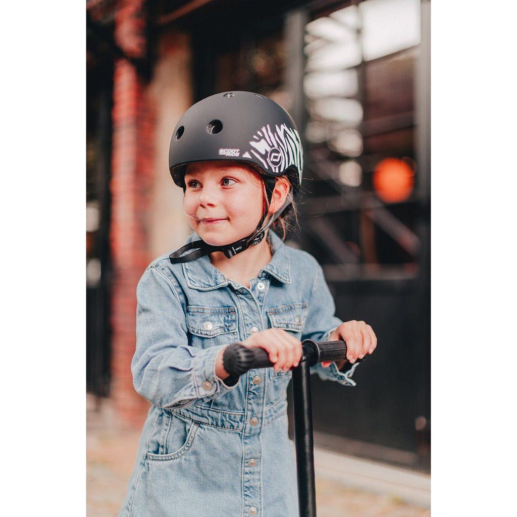 little girl riding highwaykick1