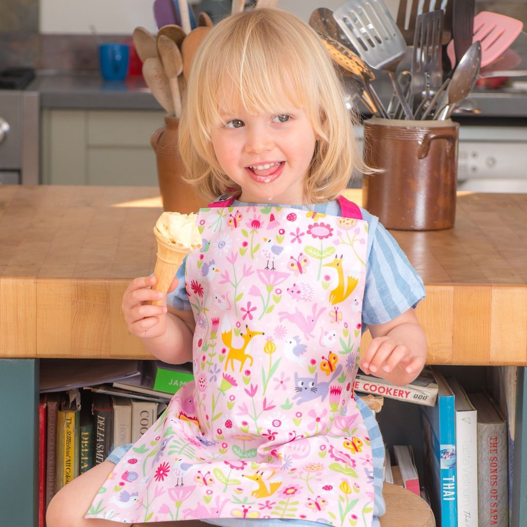 ThreadBear Garden & Farmyard Animals Apron Bundle