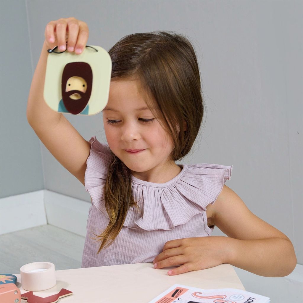 Tender Leaf Wooden Hair Salon