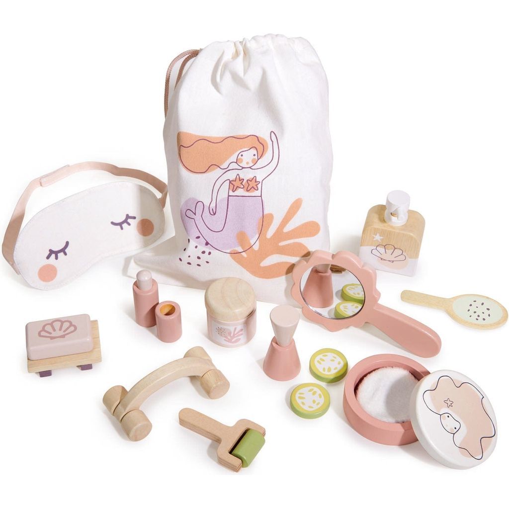 Tender Leaf Wooden Toy Spa Retreat Set pieces