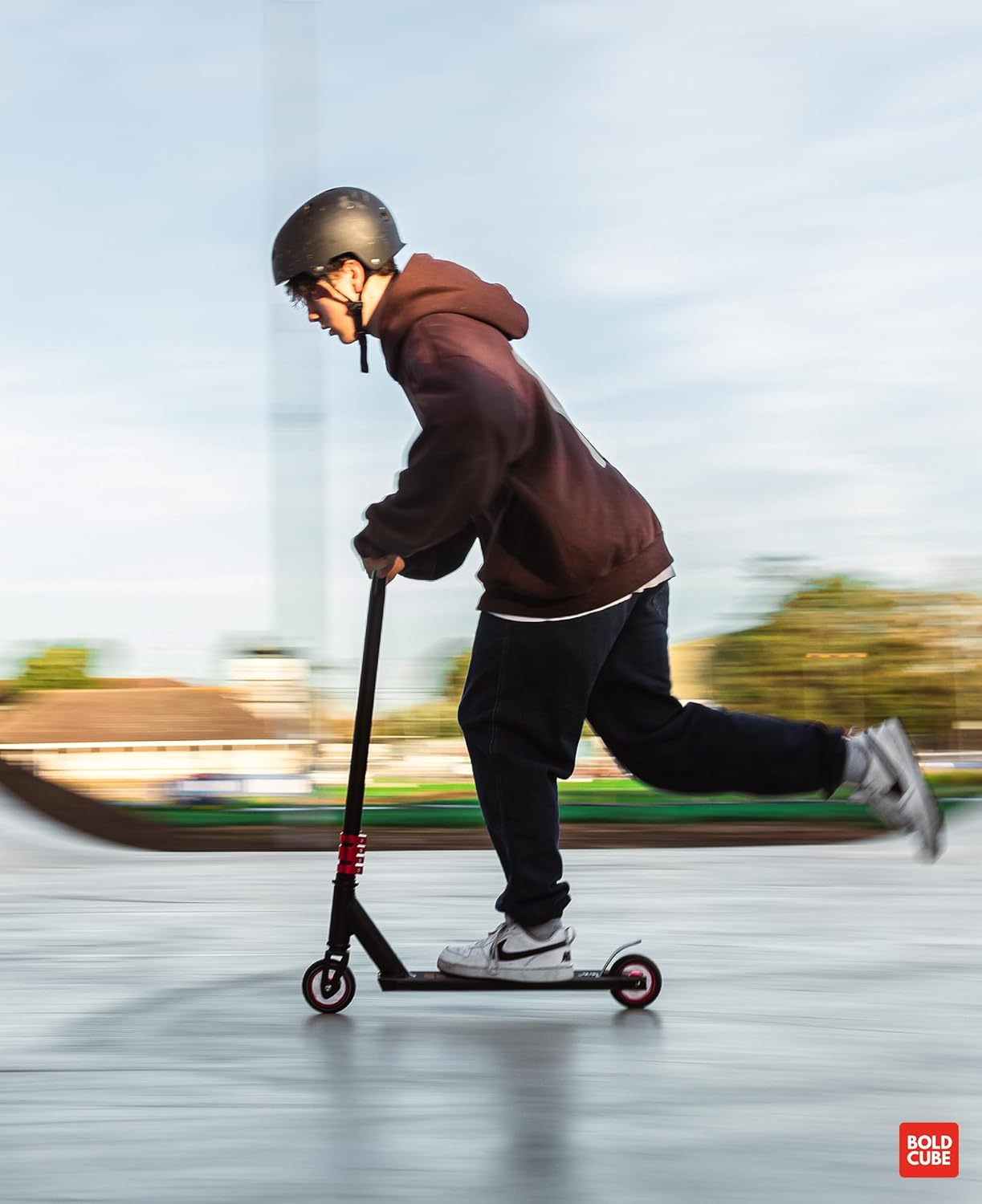 BOLDCUBE Black - Deluxe Stunt Scooter
