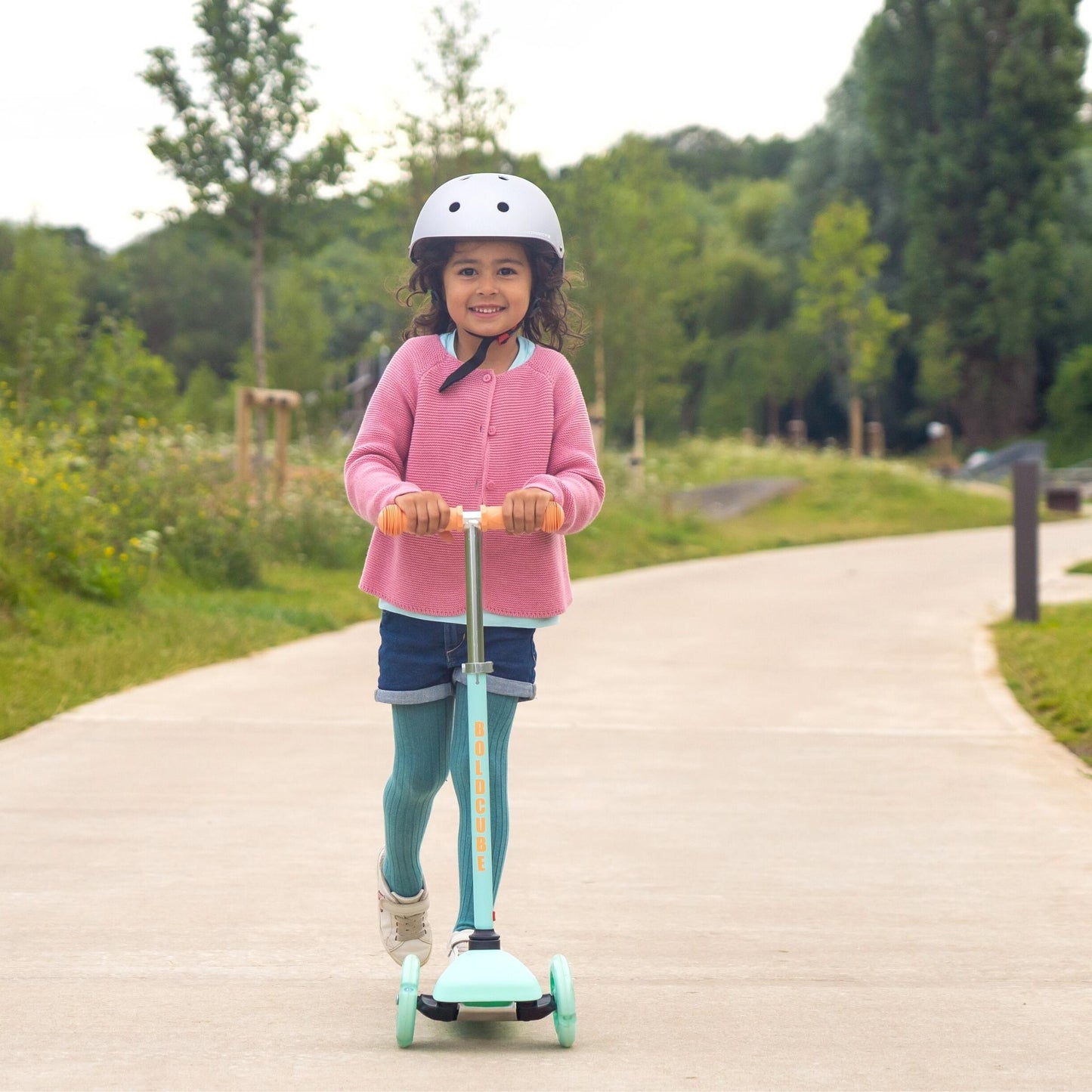 BOLDCUBE Mint - Teeny 3 Wheel Scooter