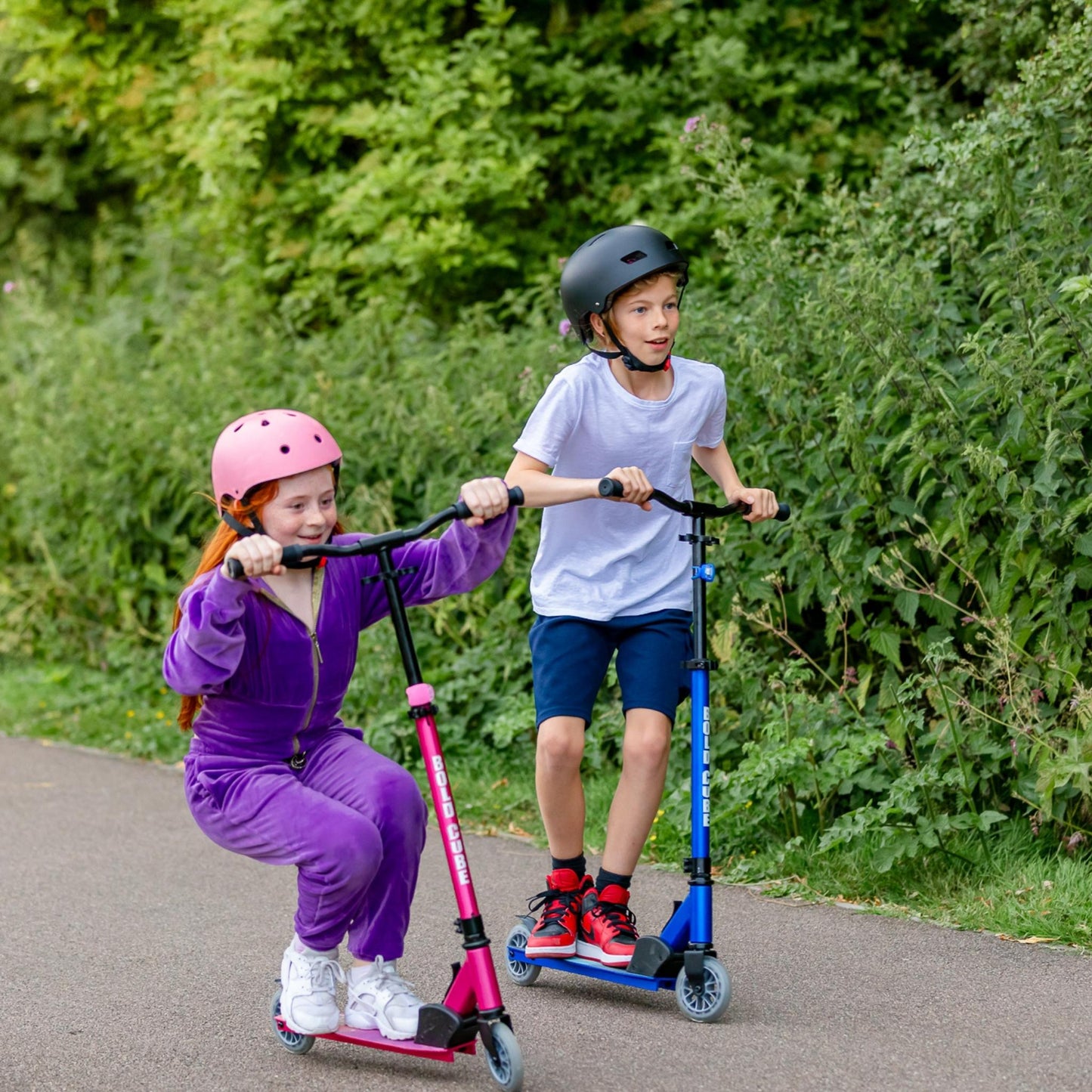 BOLDCUBE Sapphire - Deluxe 2 Wheel Scooter