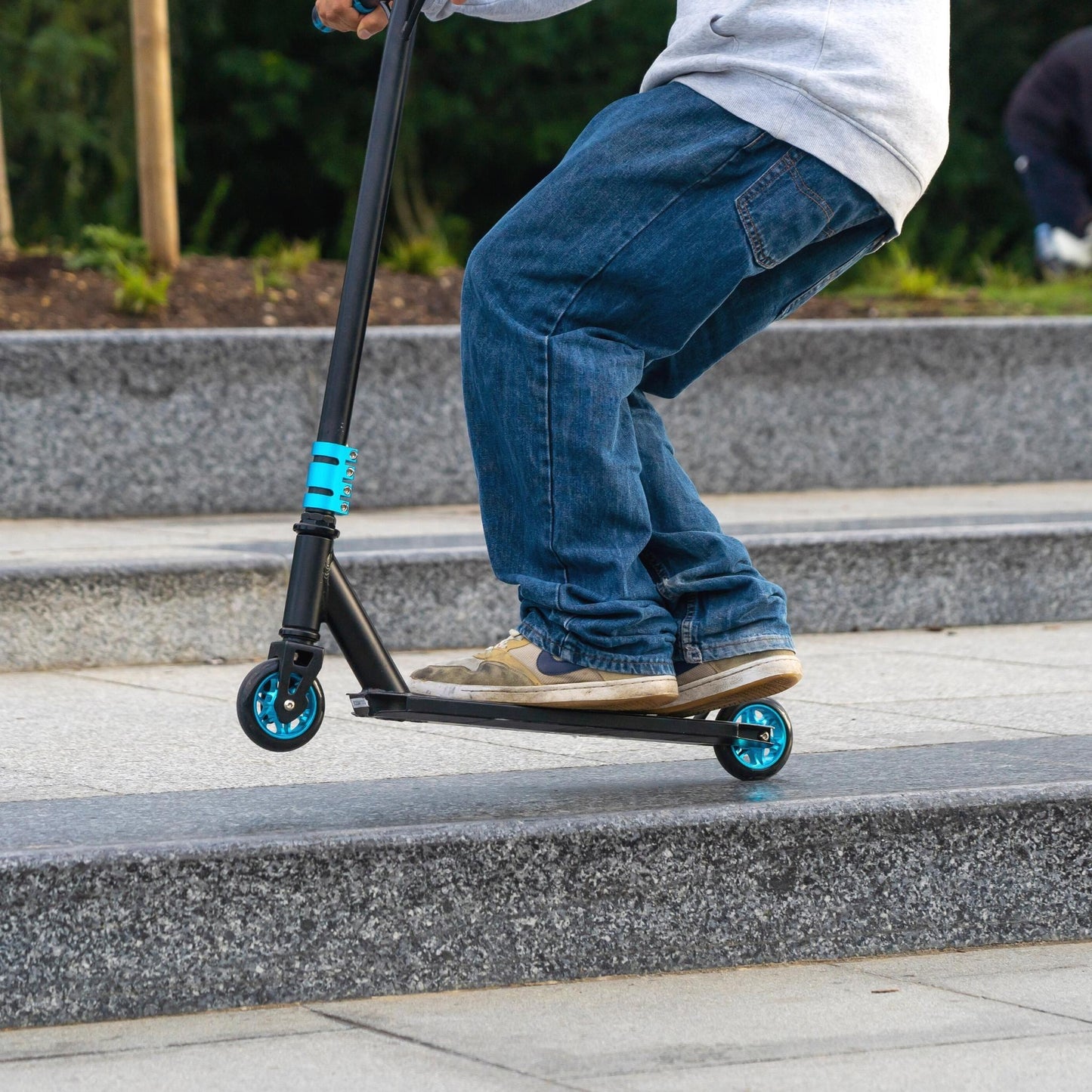 BOLDCUBE Navy - Deluxe Stunt Scooter