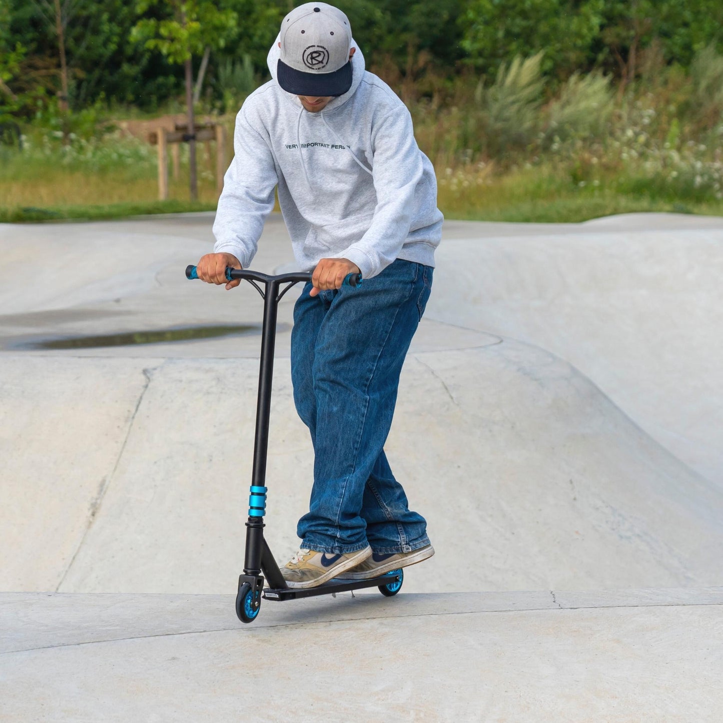 BOLDCUBE Navy - Deluxe Stunt Scooter