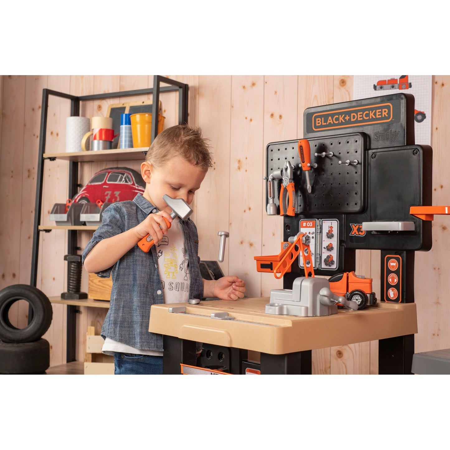 Smoby Black & Decker Mega Centre