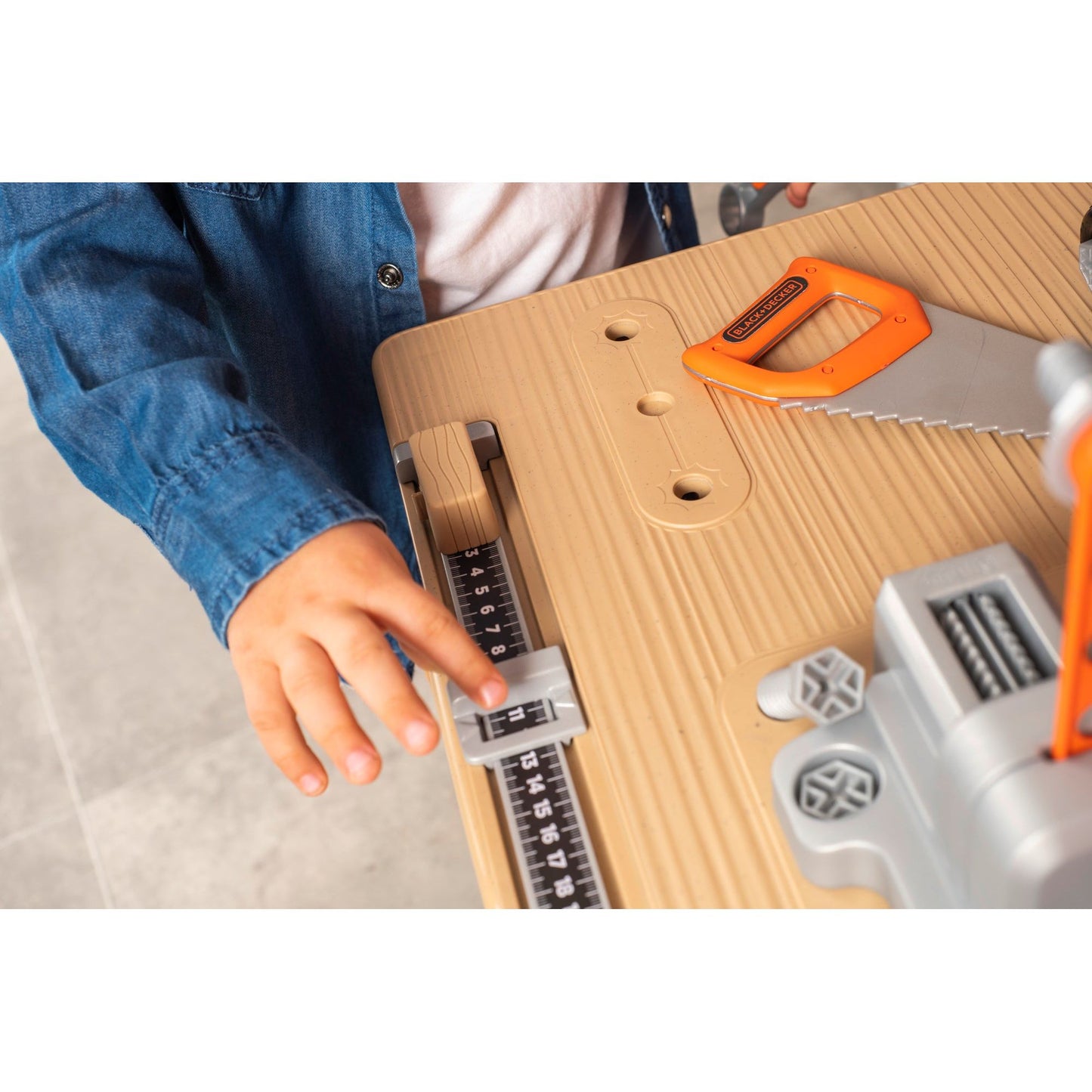 Smoby Black & Decker Mega Centre