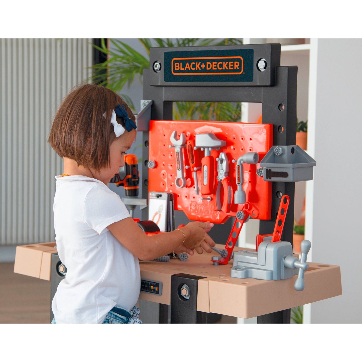 Smoby Black & Decker Bricolo Centre Workbench