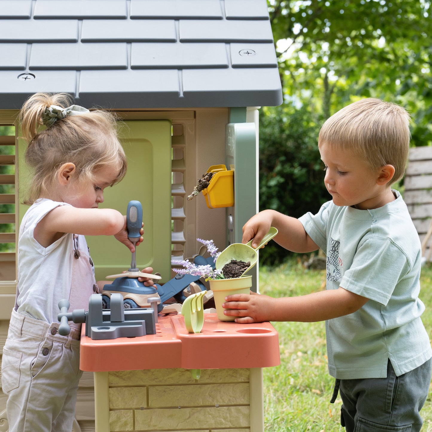 Smoby Life Nature Playhouse & Workshop