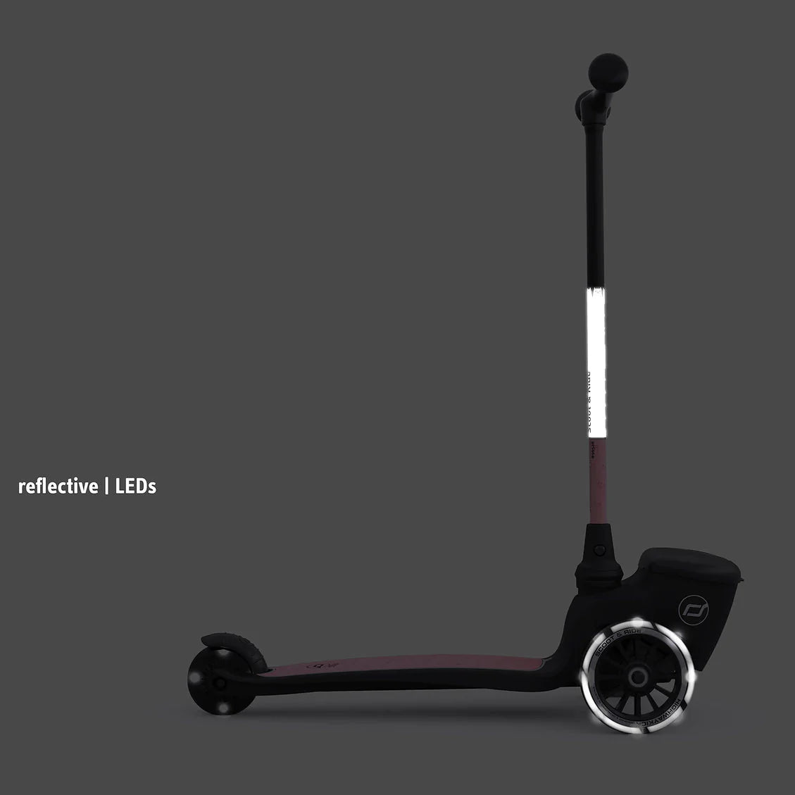 scoot and ride highwaykick 3 led wheels and reflective t bar