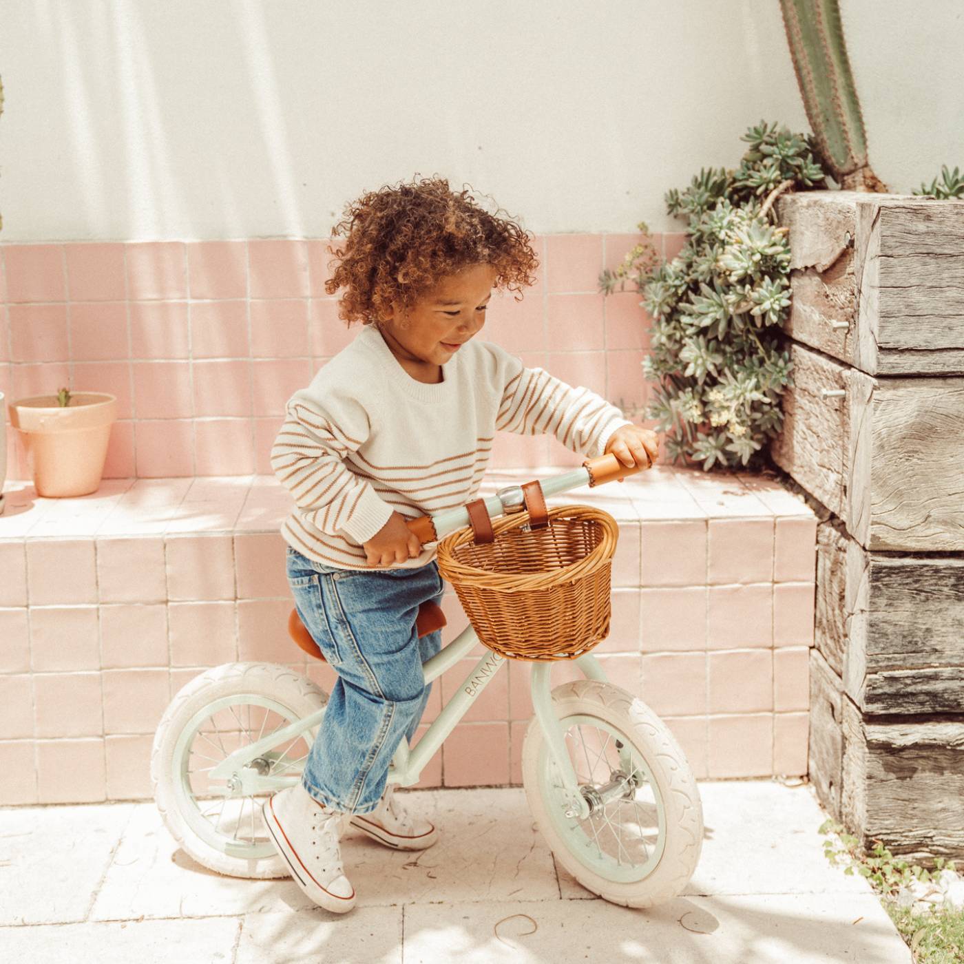 Banwood Balance Bike - Pale Mint