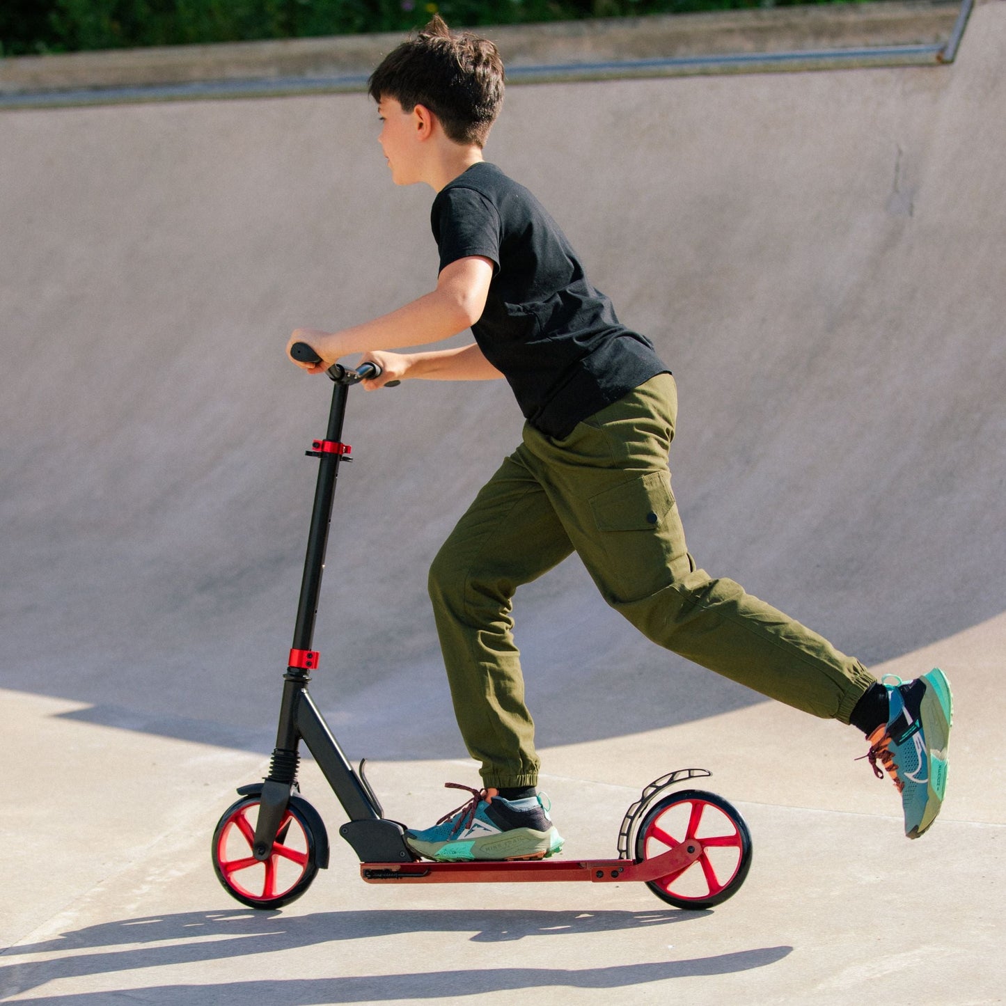 BOLDCUBE Burgundy - Big 2 Wheel Scooter