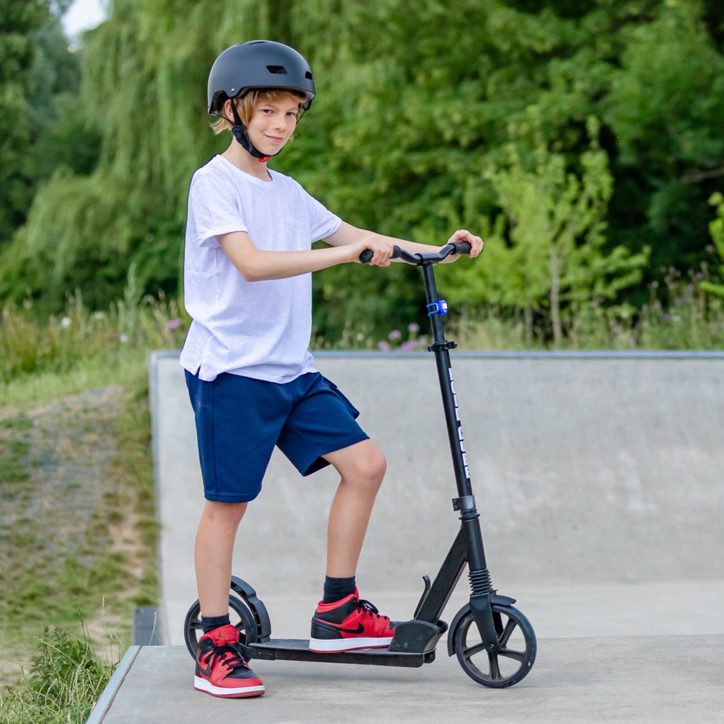 BOLDCUBE Charcoal - Big 2 Wheel Scooter