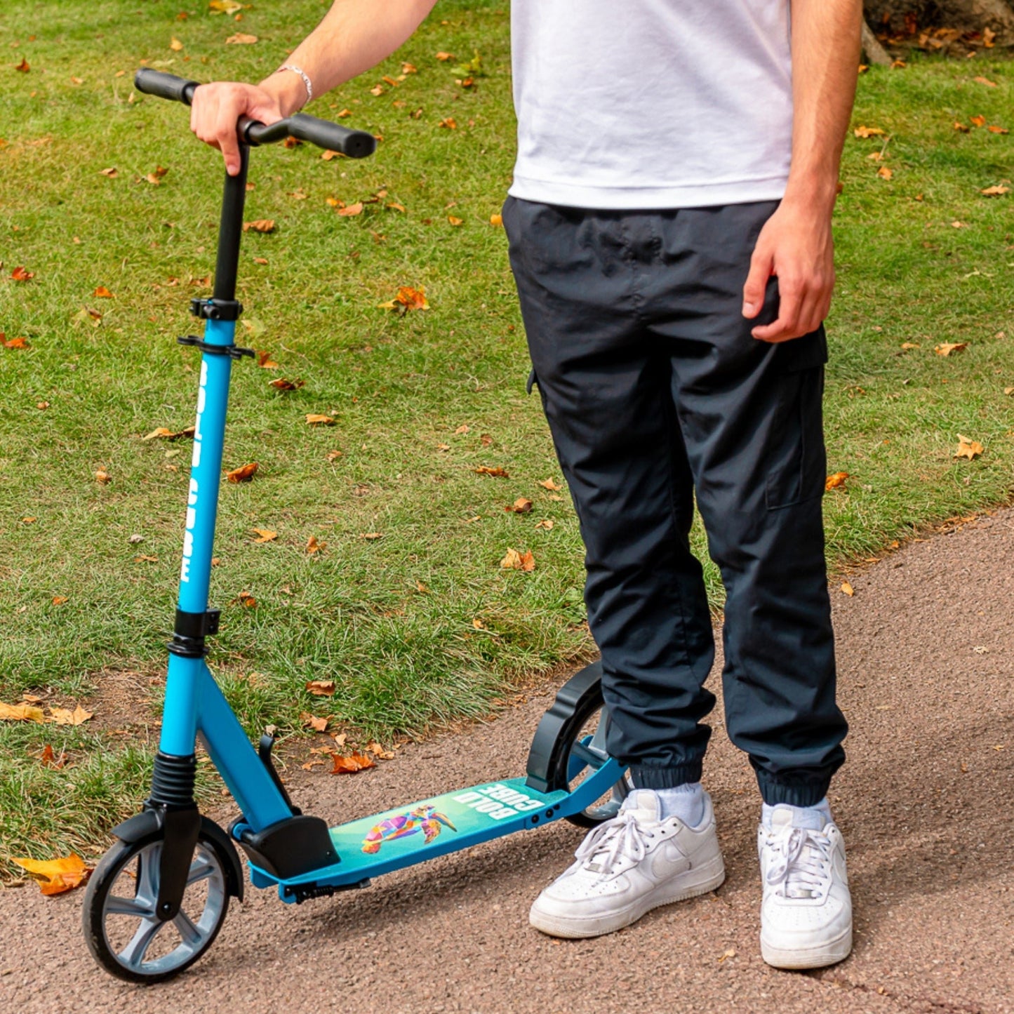 COLDCUBE Cyan - Big 2 Wheel Scooter