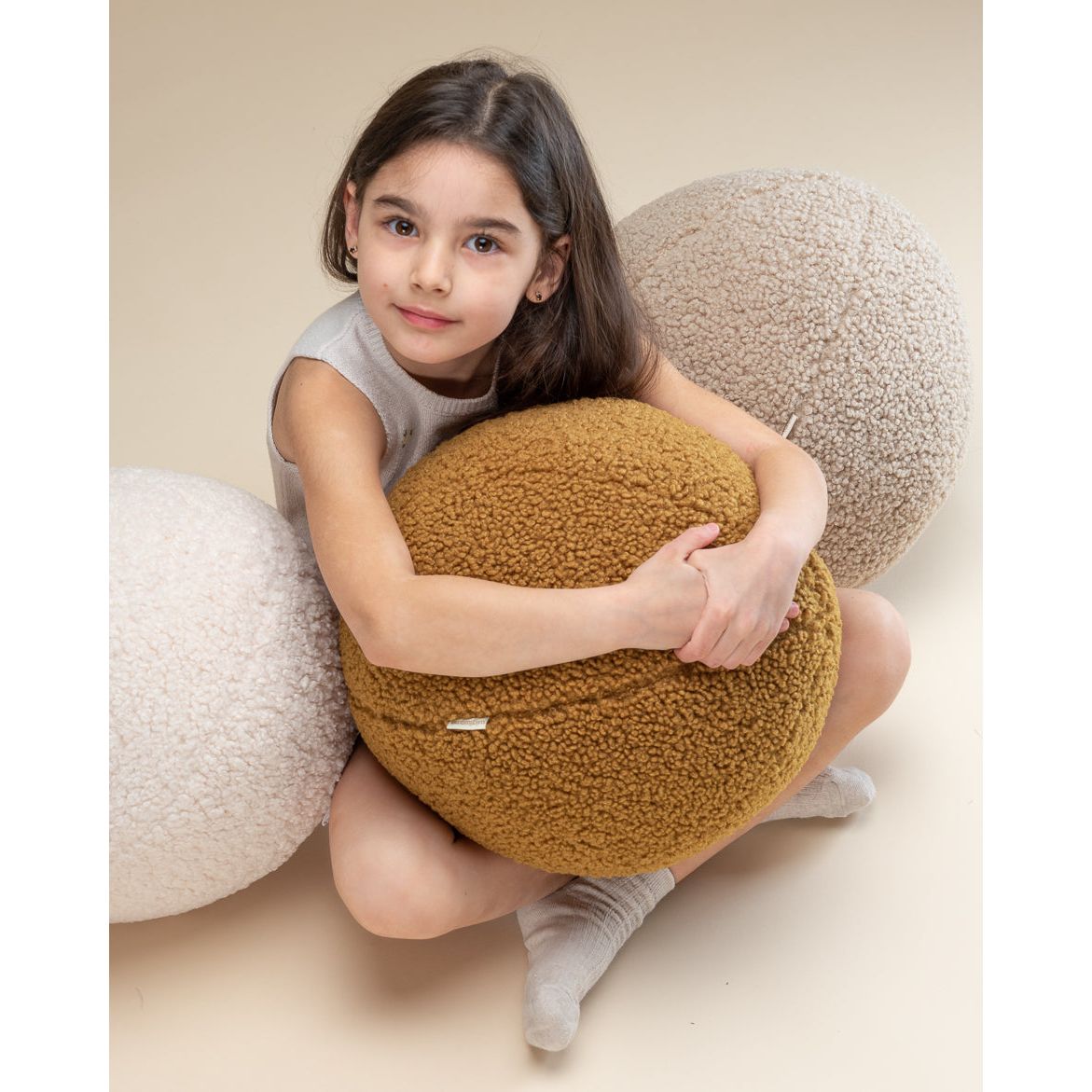 Wigiwama Boucle Teddy Ball Cushion