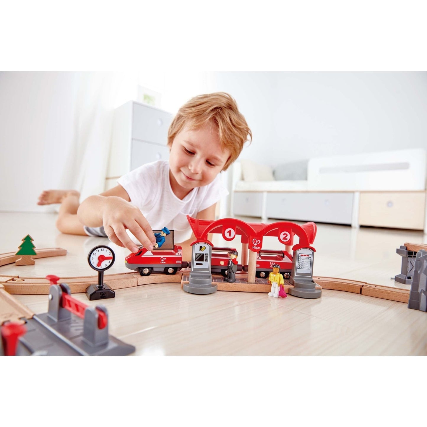 Hape Busy City Rail Set