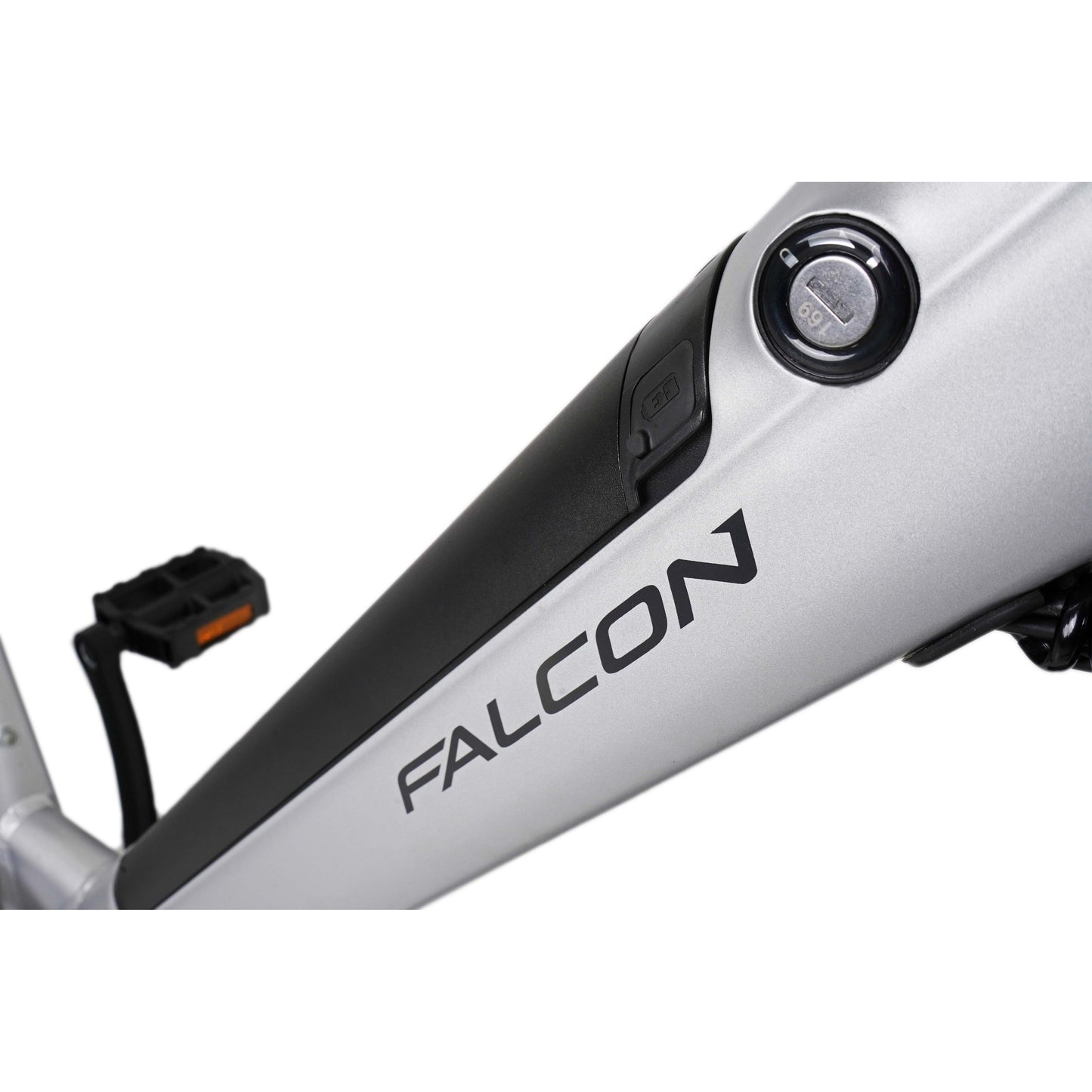 Falcon Horizon Low Step Bike - Silver