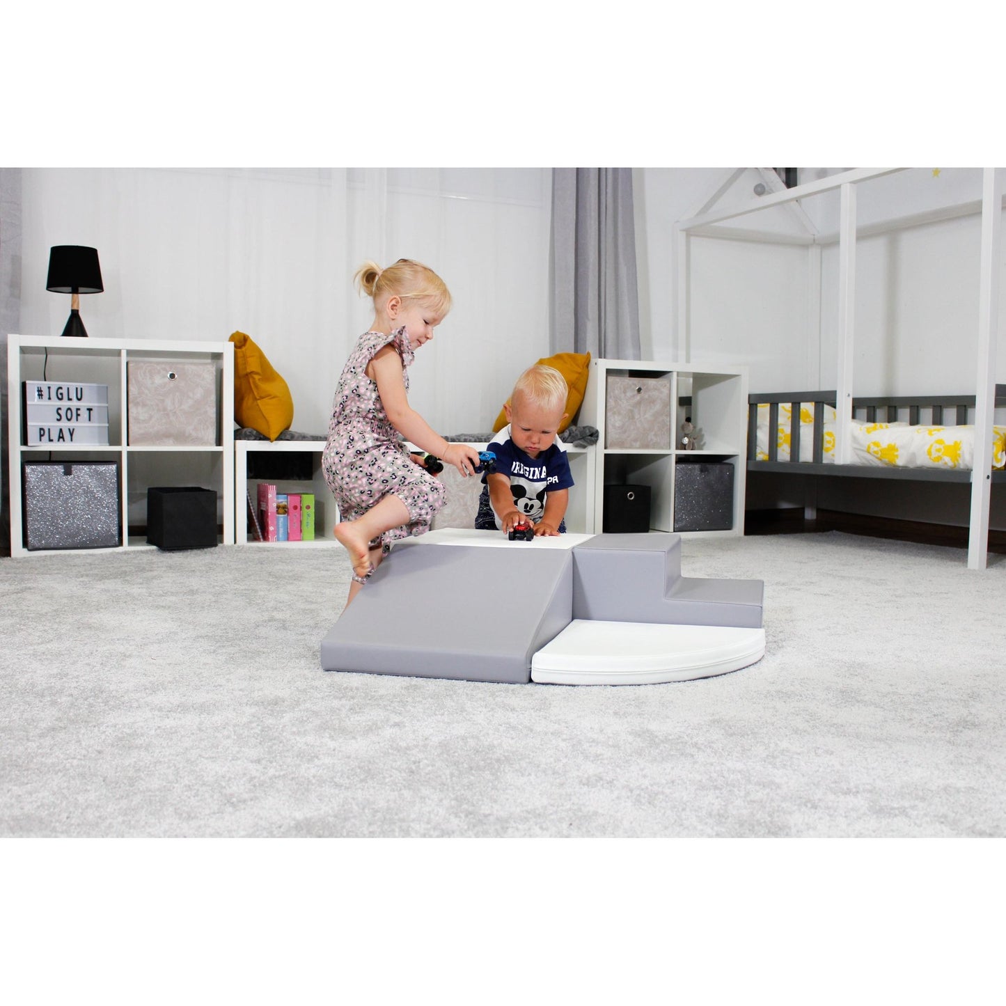 Iglu Corner Crawlers Soft Play Set