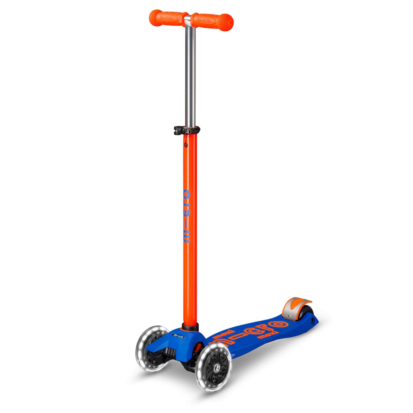 Micro Scooter Maxi Deluxe LED