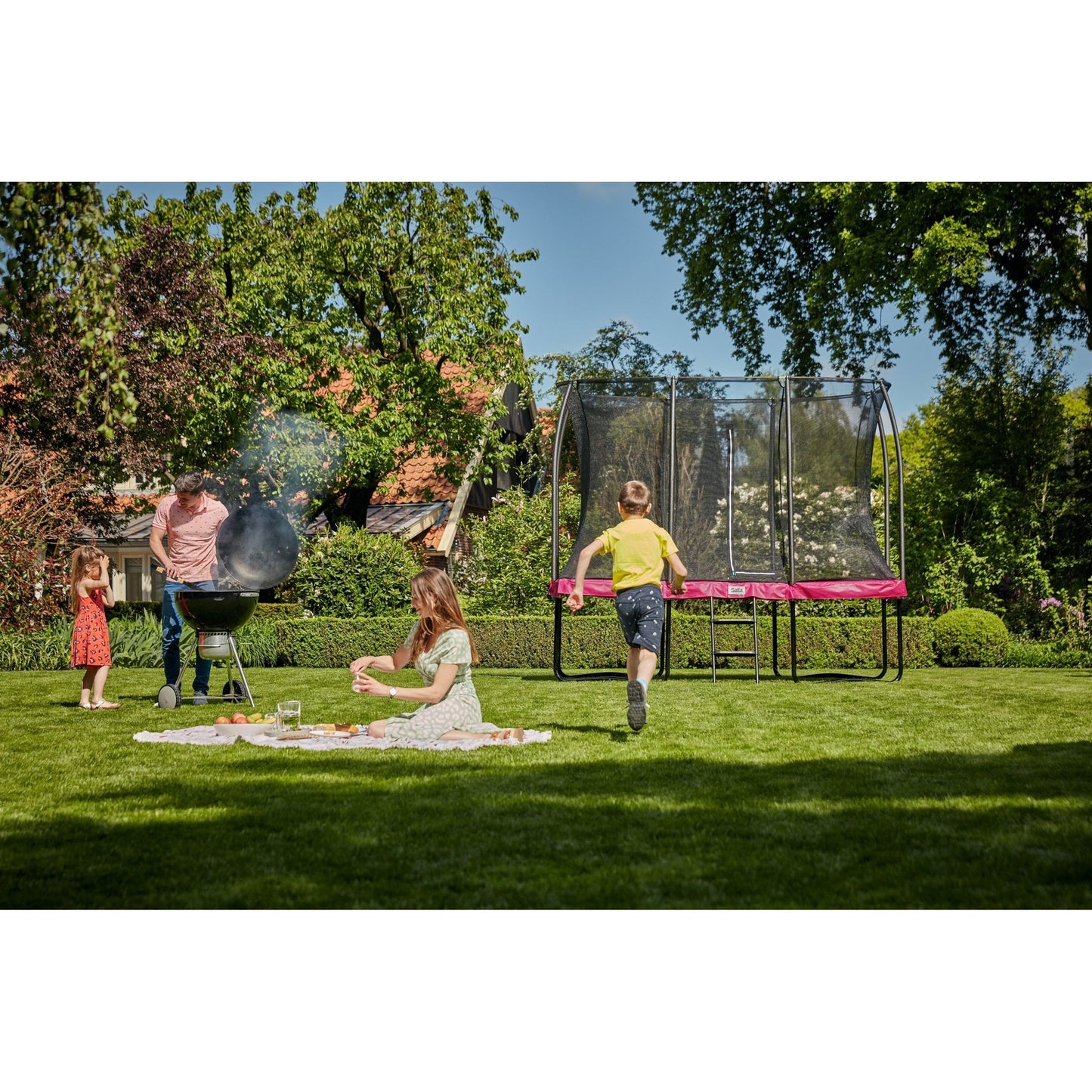 Salta Comfort Edition Round Trampoline With Enclosure