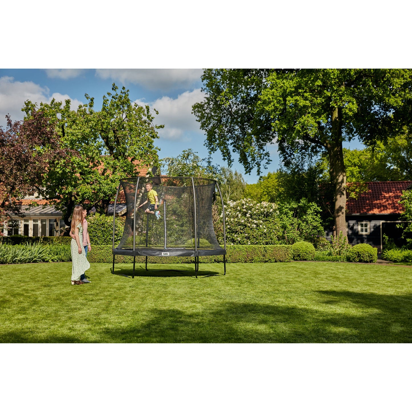 Salta Comfort Edition Round Trampoline With Enclosure