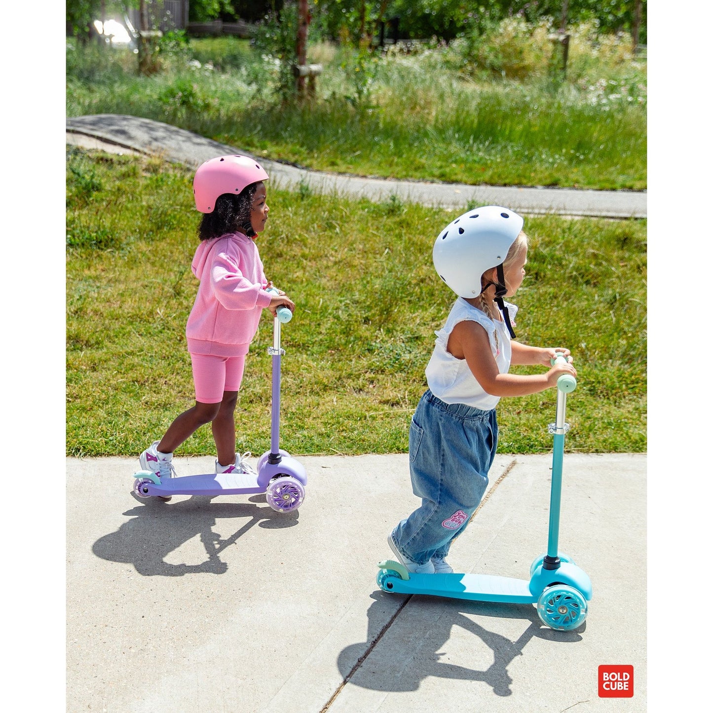 BOLDCUBE Blue & Green - Teeny 3 Wheel Scooter