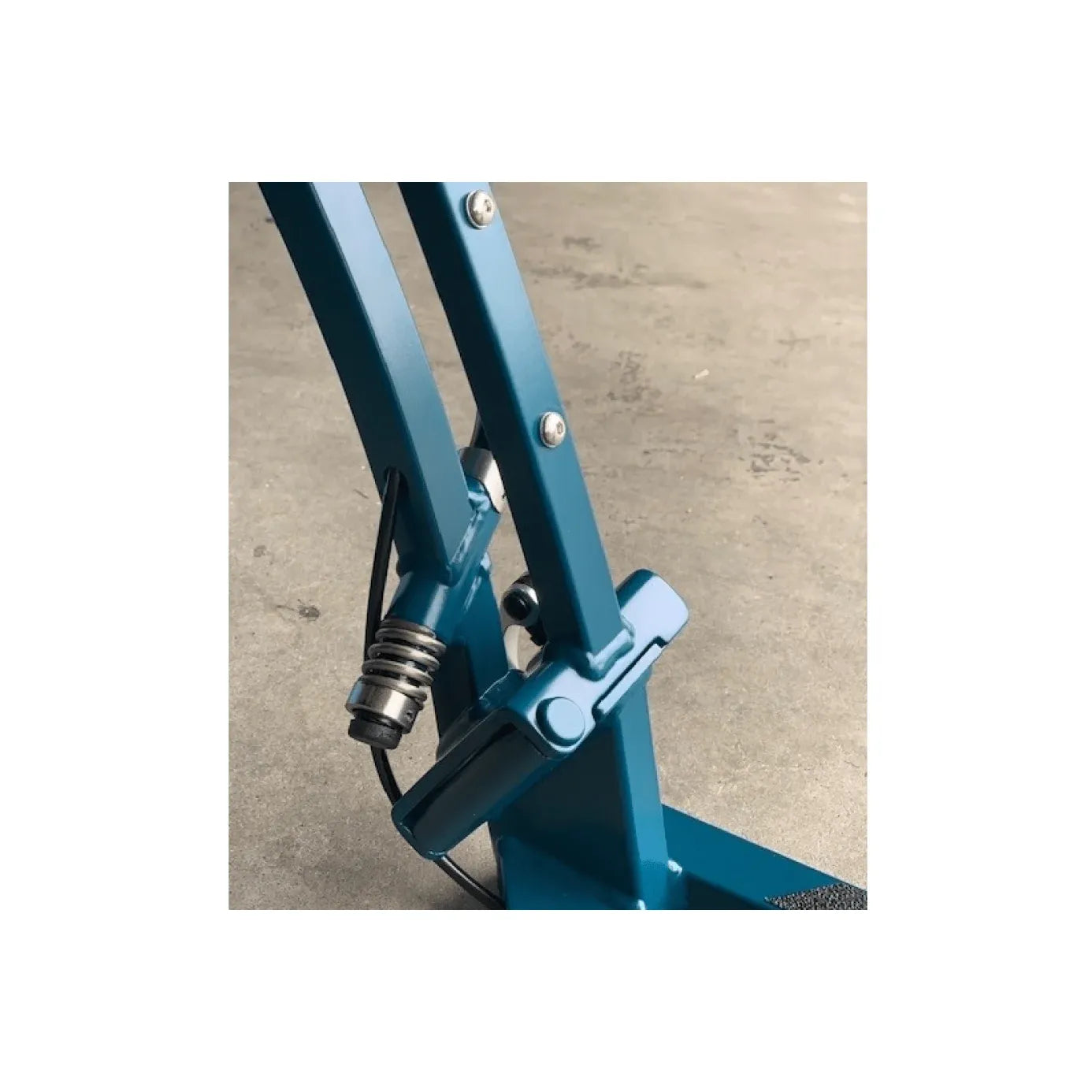 MIBO Mastr Folding Scooter